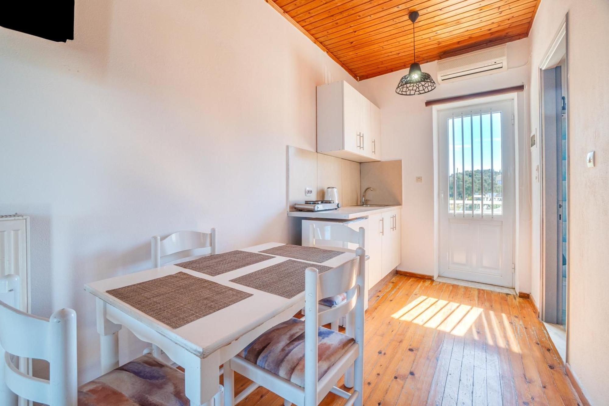Sandy Beach Houses - Sea View Kavos Bilik gambar